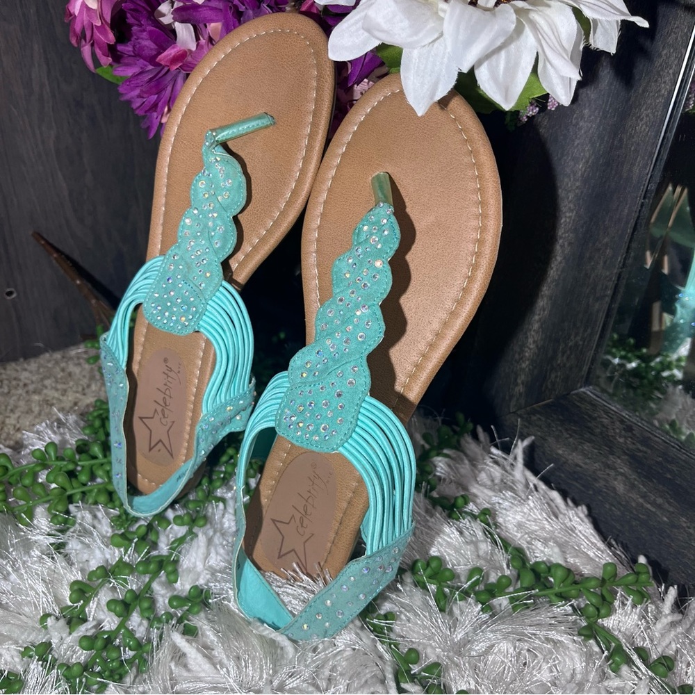 -🌼3/$30🌼Celebrity Teal Blue Rhinestone Flats/Sandals Size 9